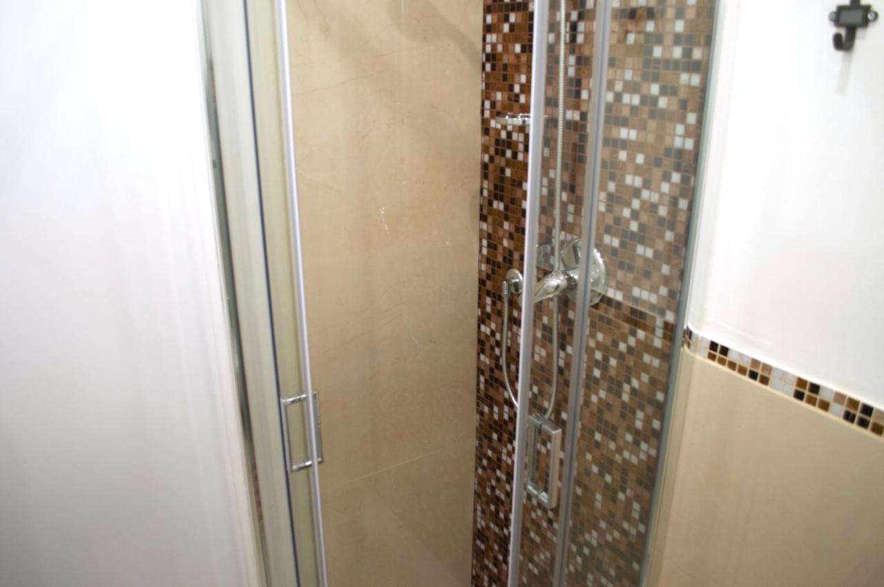 Double Room,1089767106:JPEG